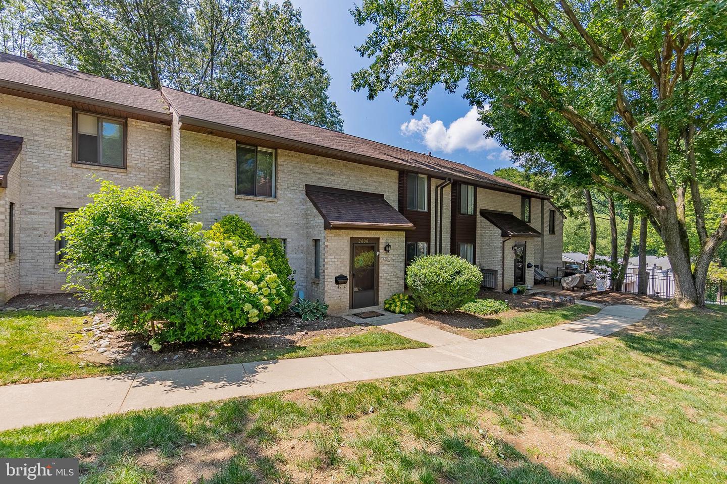 2606 Red Oak Cir #2606a