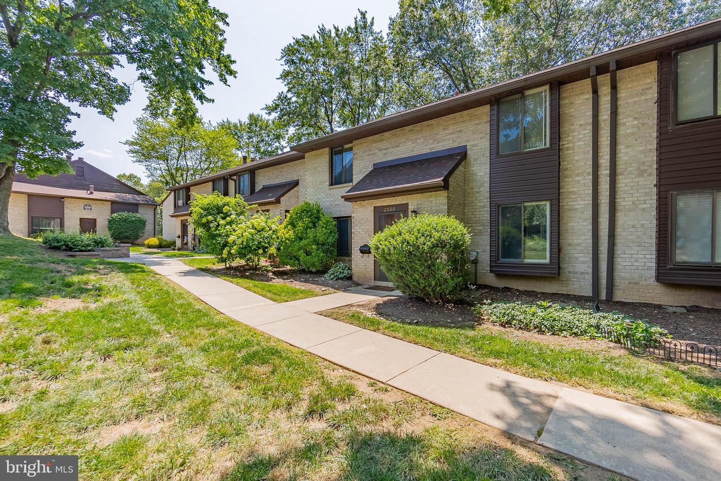 2606 Red Oak Cir #2606a