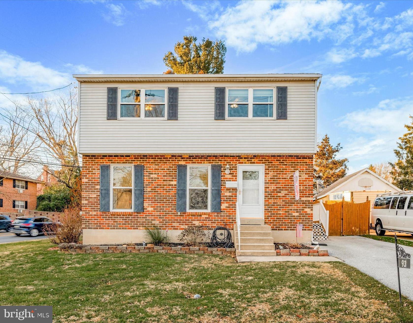 93 Lincoln St