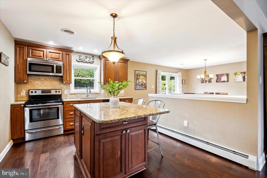 2340 Overlook Dr