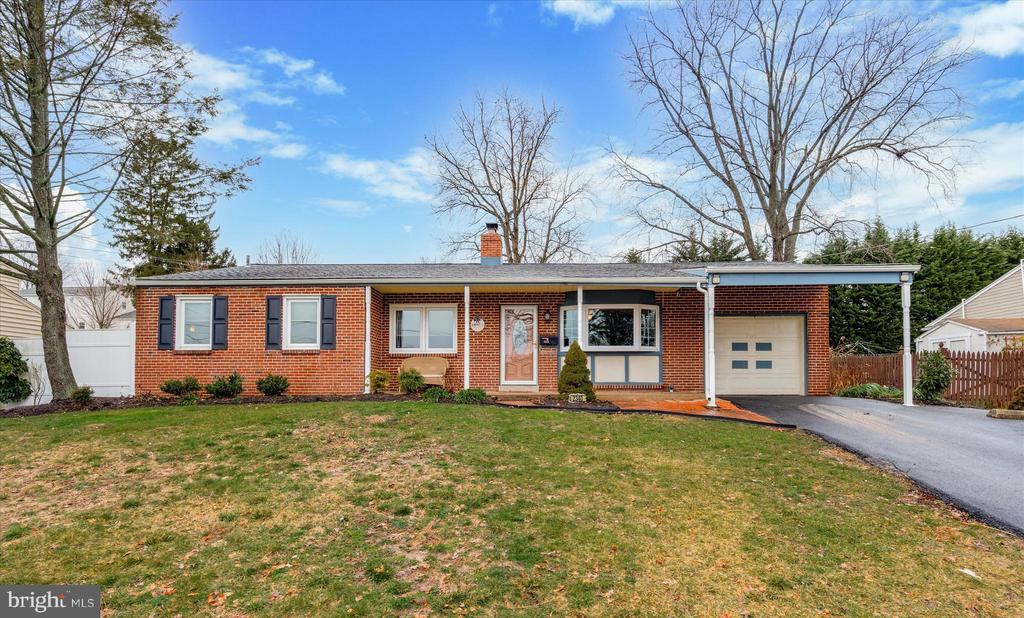 2340 Overlook Dr