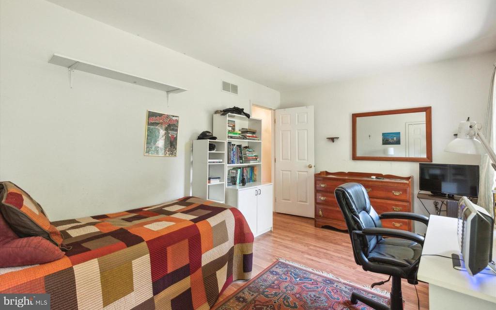 157 Eaton Dr