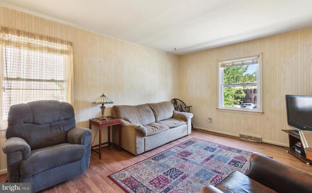 157 Eaton Dr