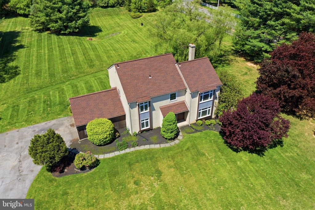 1 GLEN MEADOW DRIVE