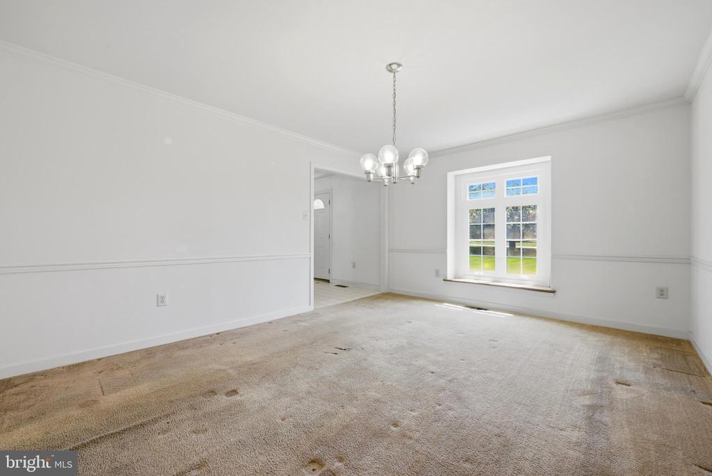 1 GLEN MEADOW DRIVE