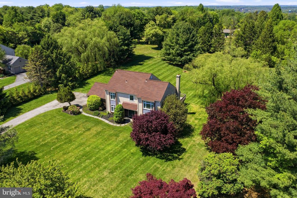 1 GLEN MEADOW DRIVE