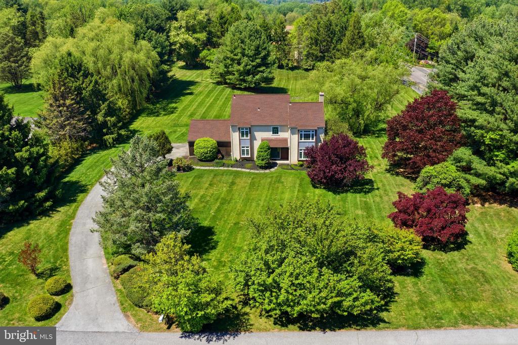 1 GLEN MEADOW DRIVE