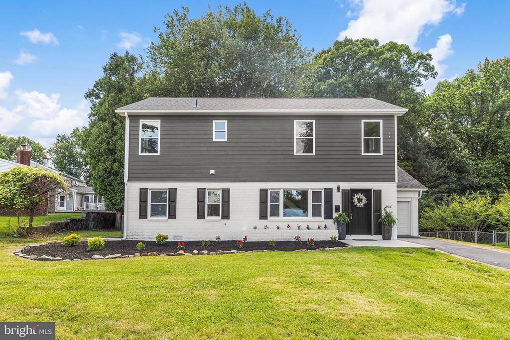 2016 Woodside Lane Broomall PA