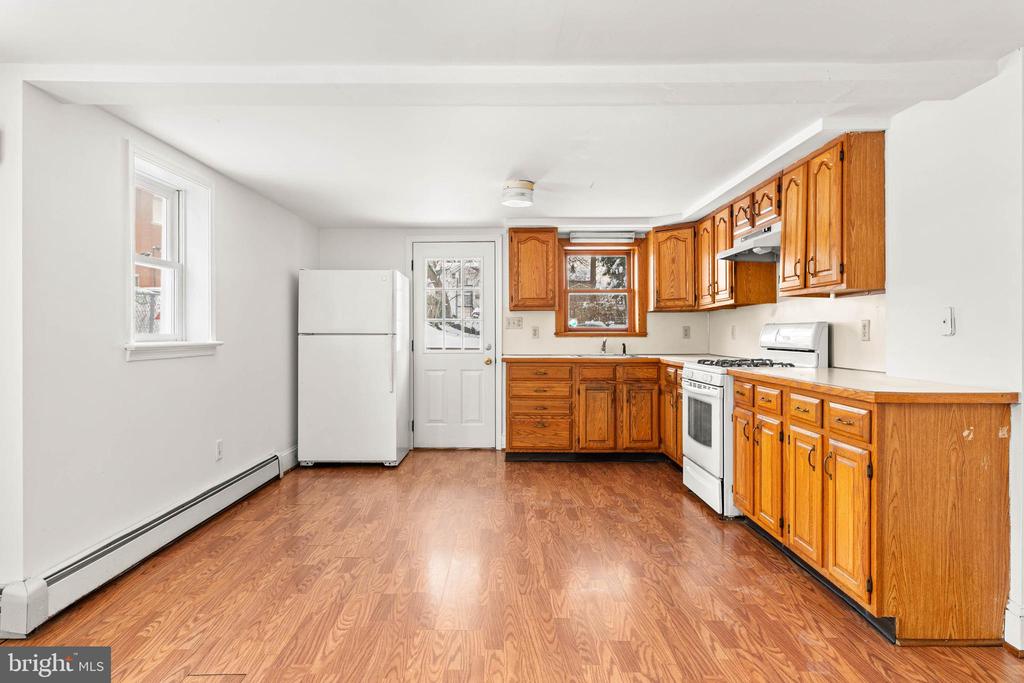 211 GREENFIELD AVENUE