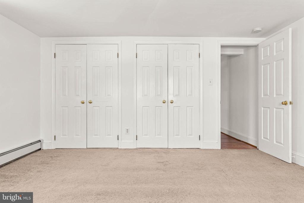 211 GREENFIELD AVENUE