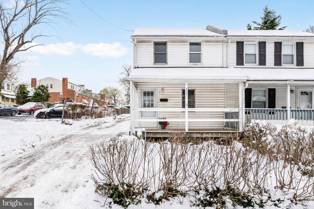 211 GREENFIELD AVENUE