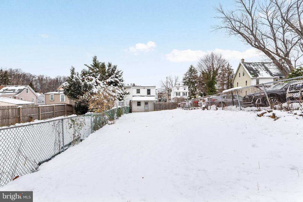 211 GREENFIELD AVENUE