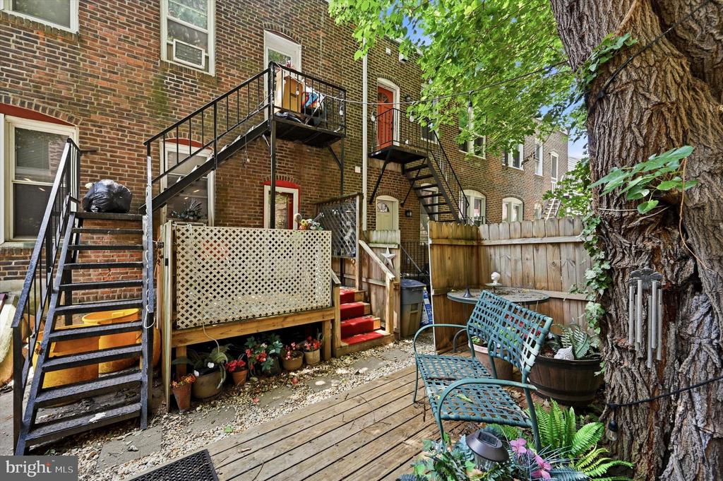 1 W ATHENS AVENUE Unit: C