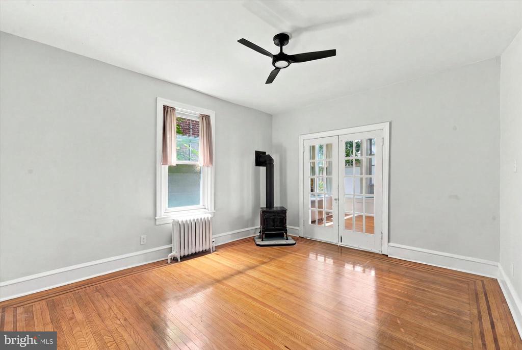 1 W ATHENS AVENUE Unit: C