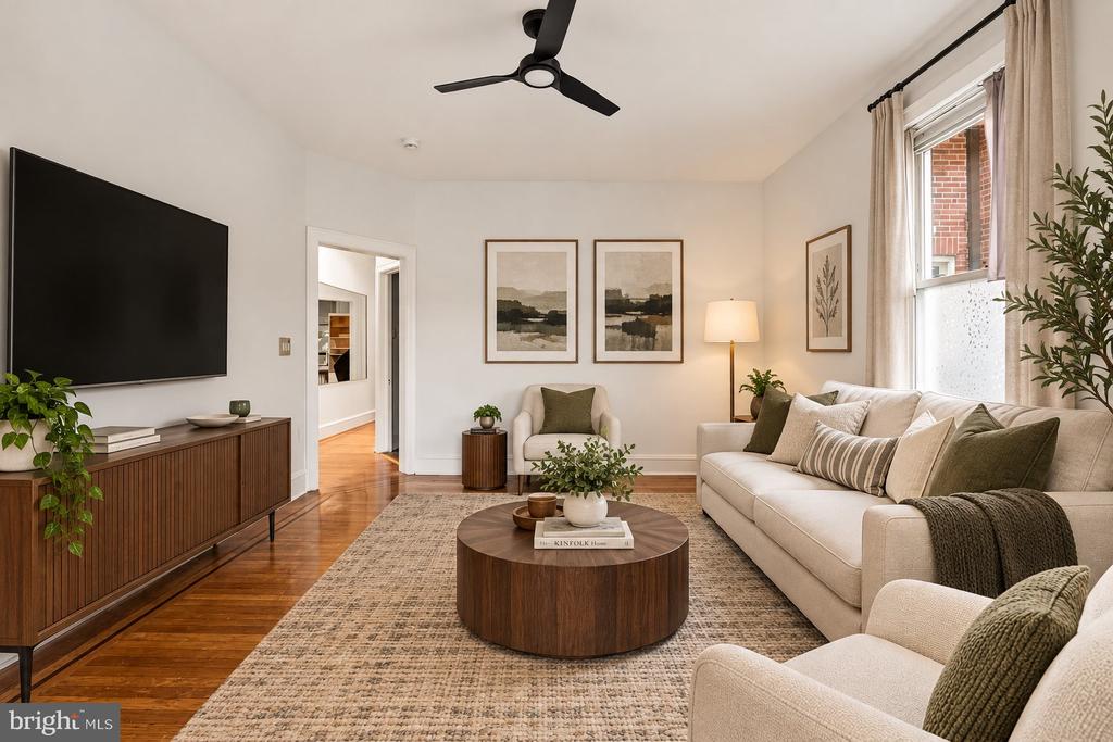 1 ATHENS AVENUE W Unit: C