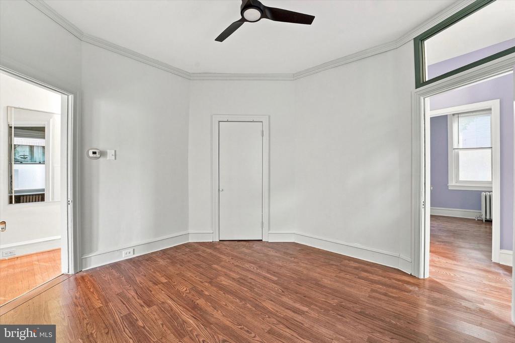 1 ATHENS AVENUE W Unit: C