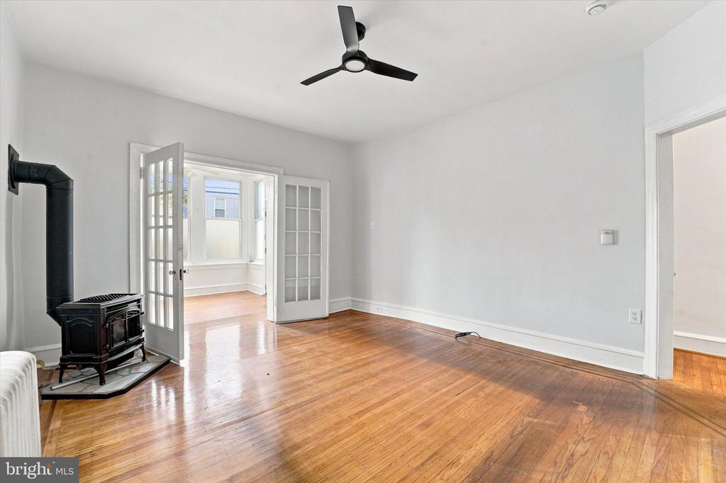 1 ATHENS AVENUE W Unit: C