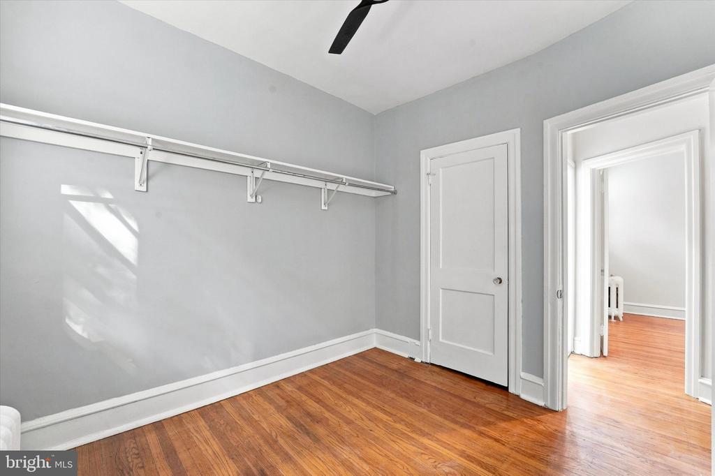 1 ATHENS AVENUE W Unit: D