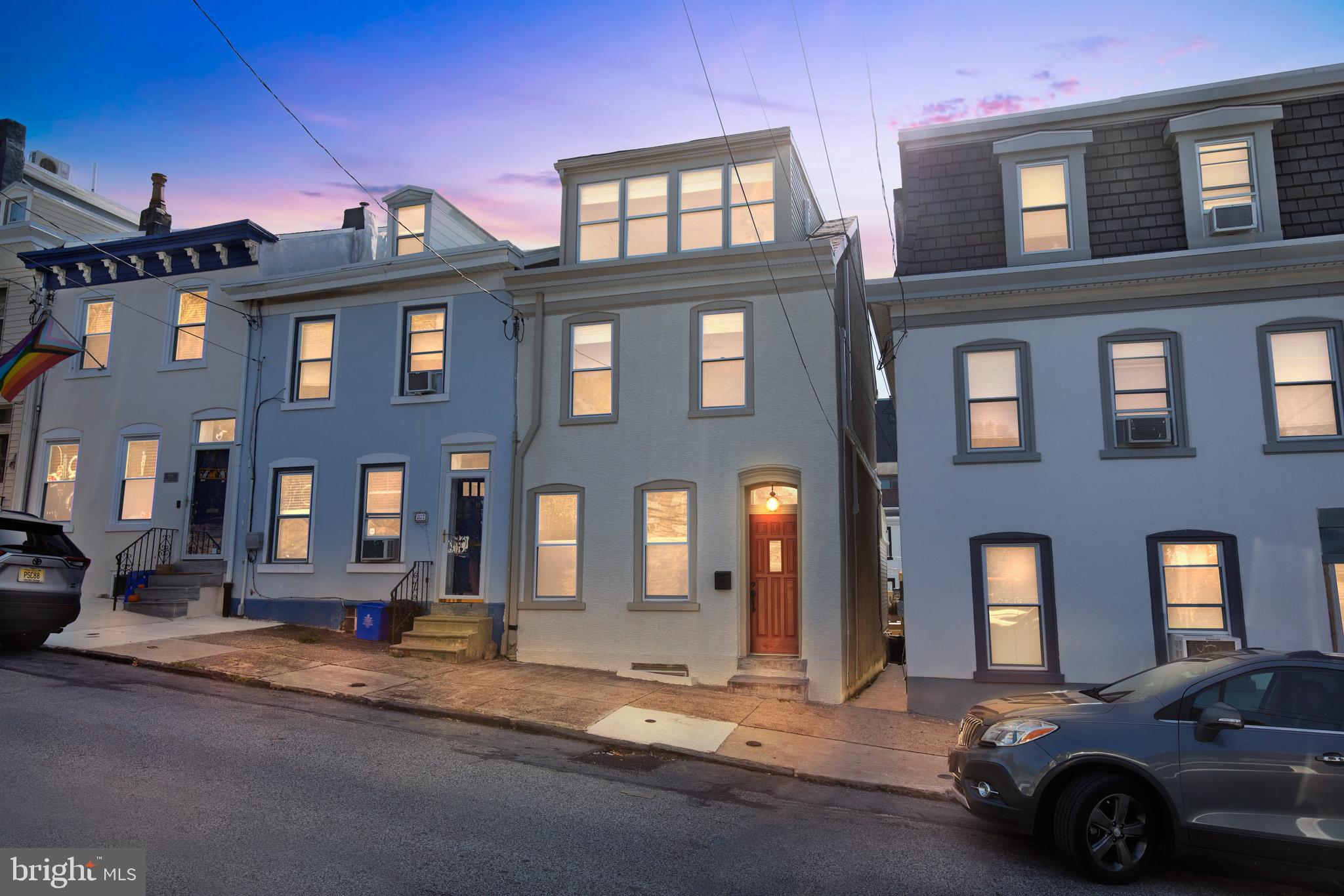 205 Hermit St
