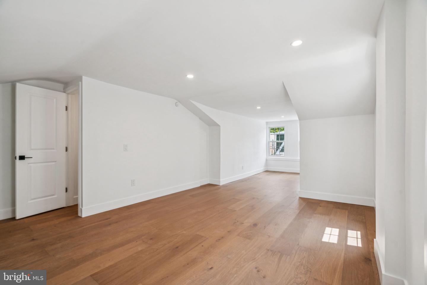 4368 Manayunk Ave