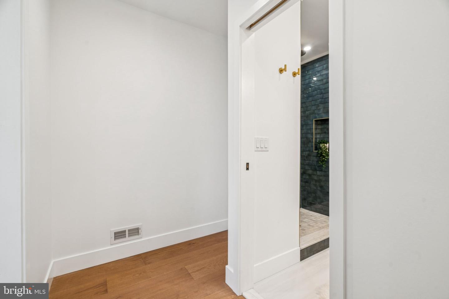 4368 Manayunk Ave