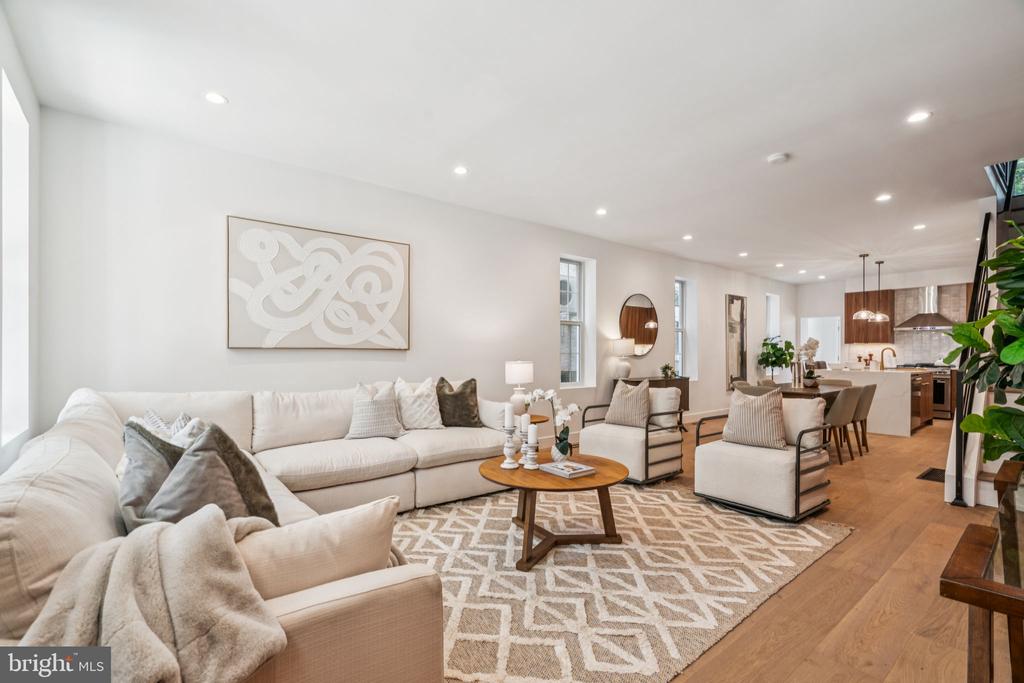 4368 Manayunk Ave