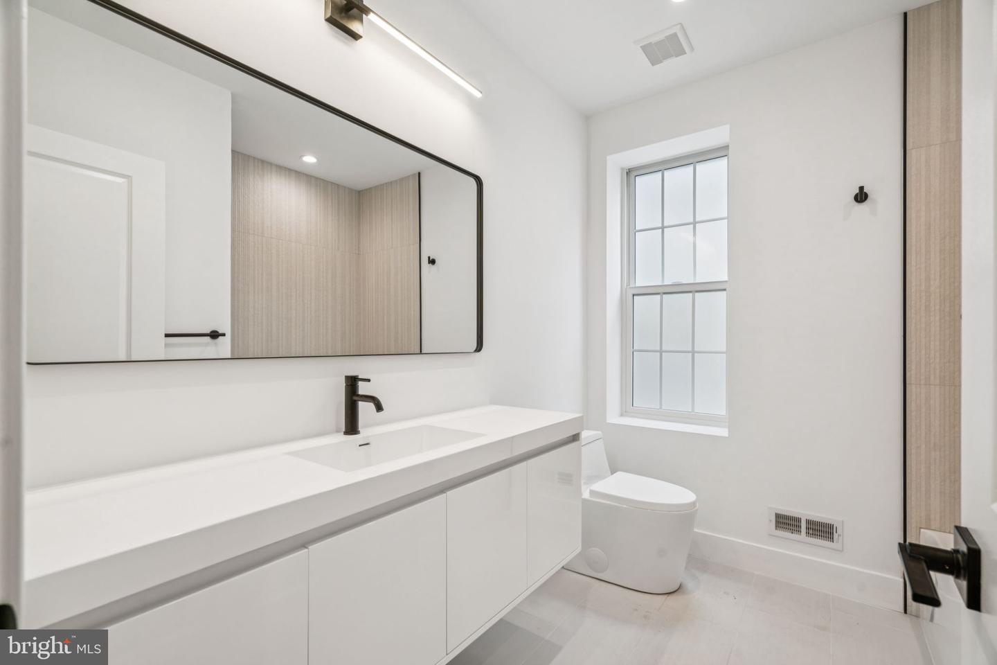 4368 Manayunk Ave