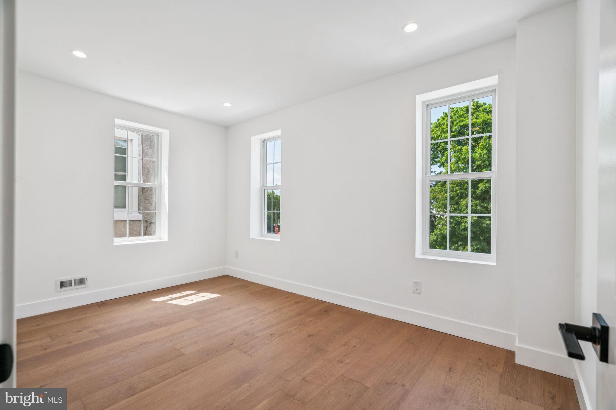 4368 Manayunk Ave