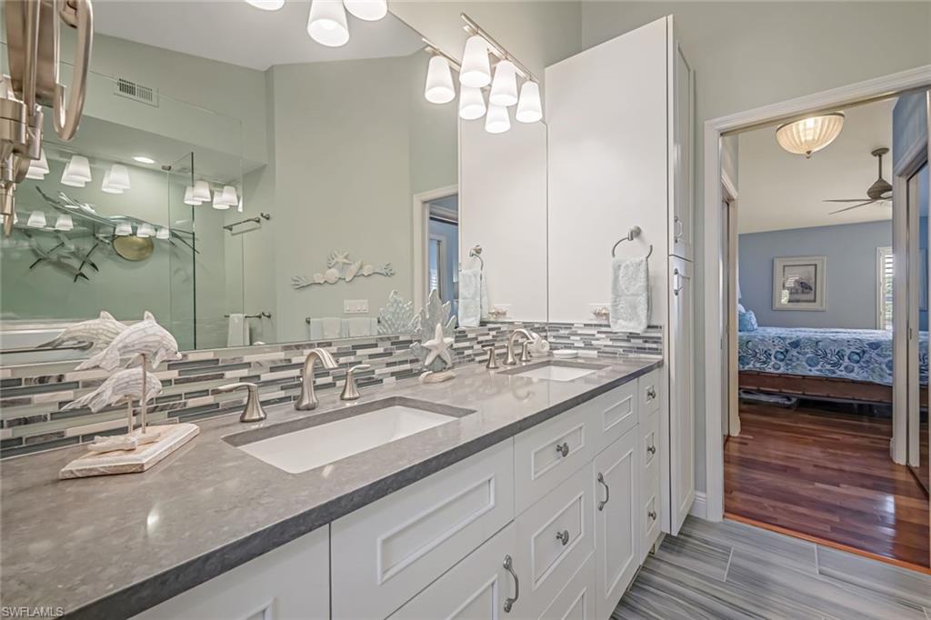 24706 Lakemont Cove LN Unit: 202