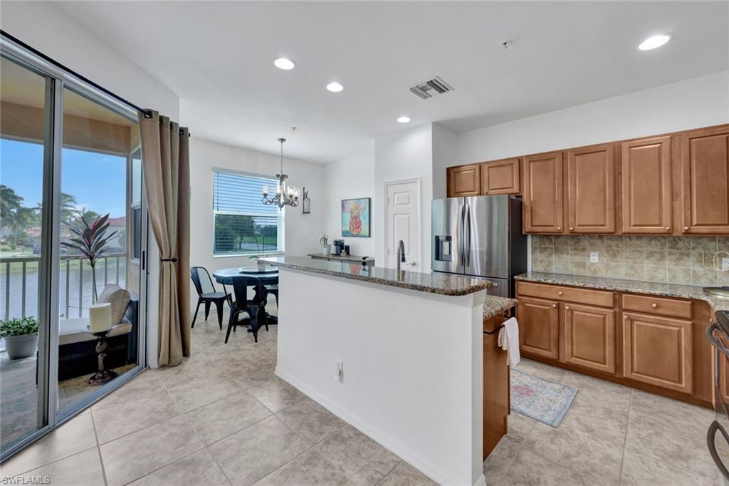 9305 La Playa CT # 1621