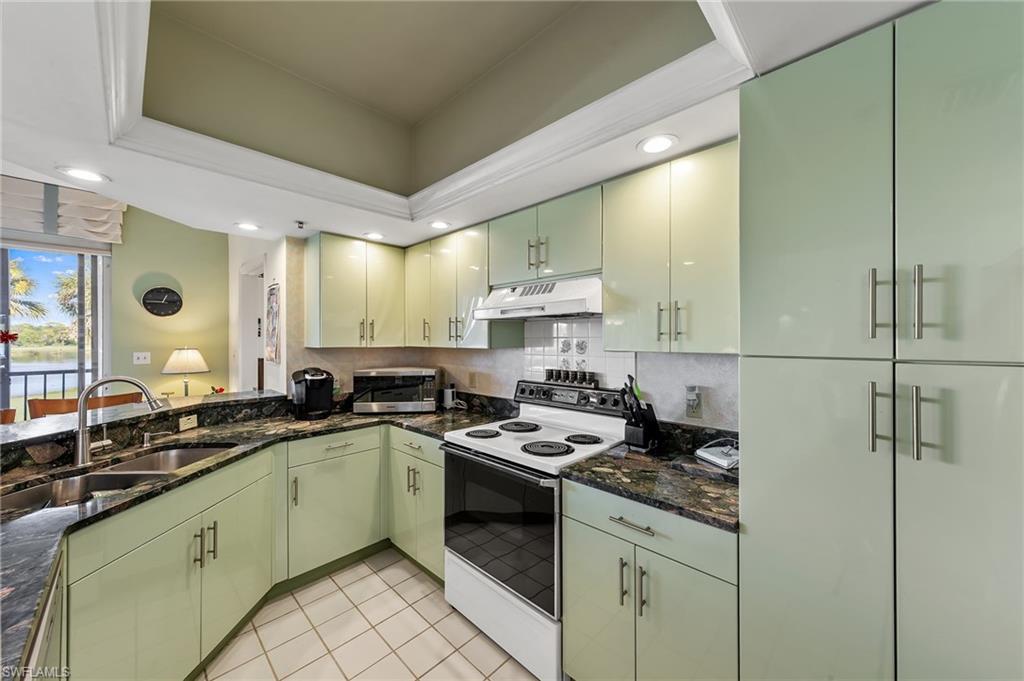 4130 Bayhead DR # 103