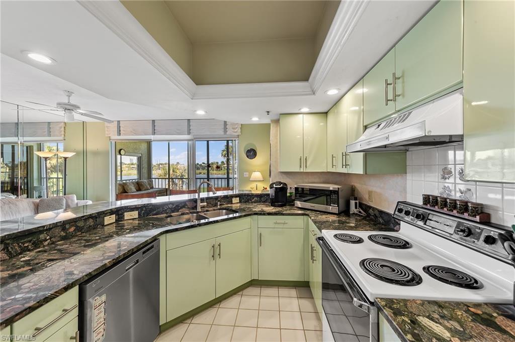 4130 Bayhead DR # 103