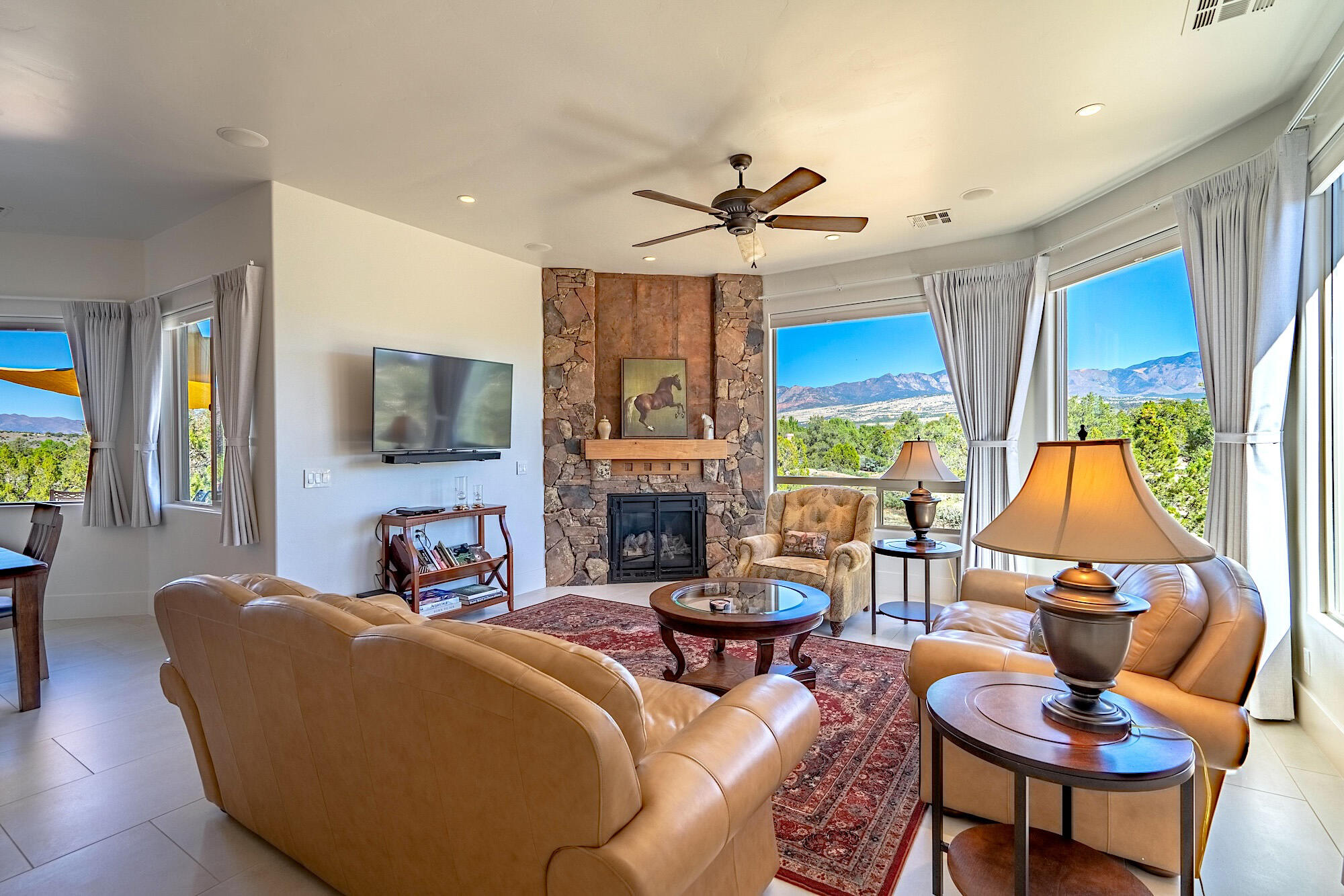 624 N Rock Garden LN