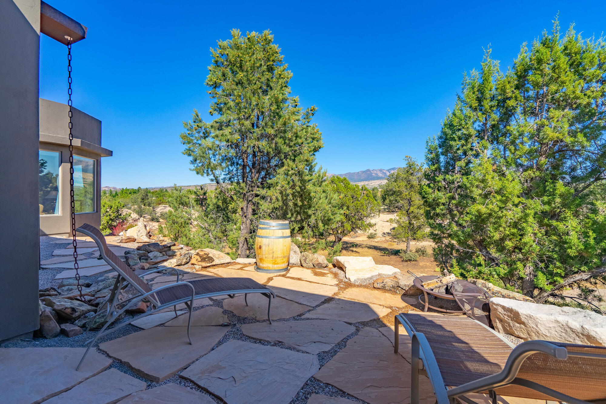 624 N Rock Garden LN