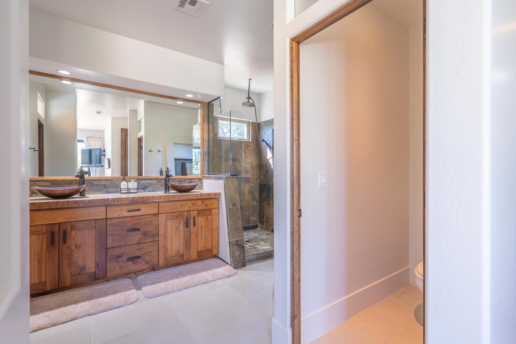 624 N Rock Garden LN