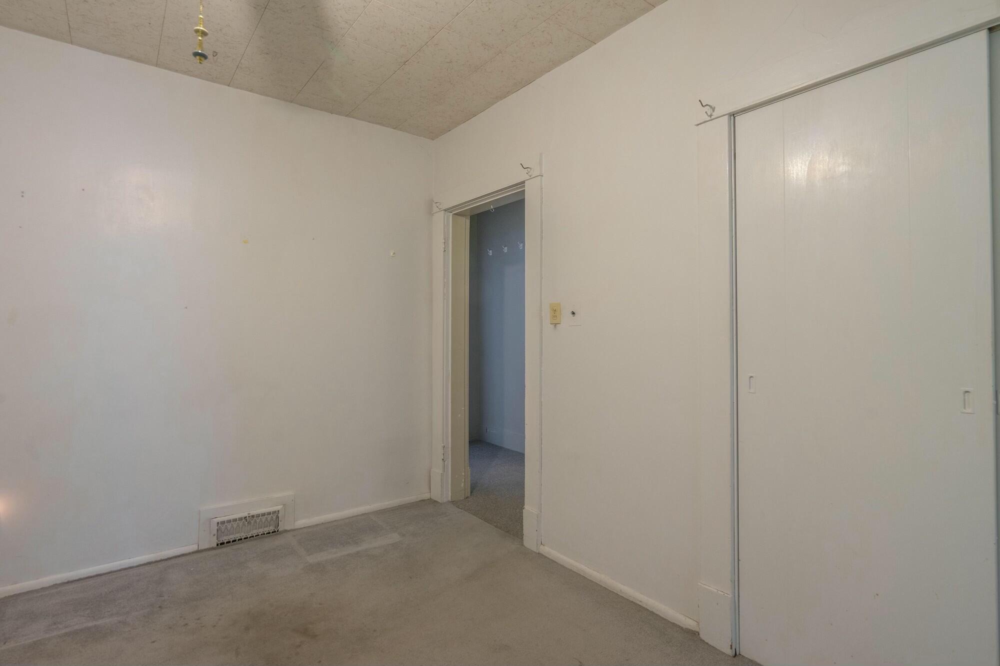 3136 Santa Clara DR