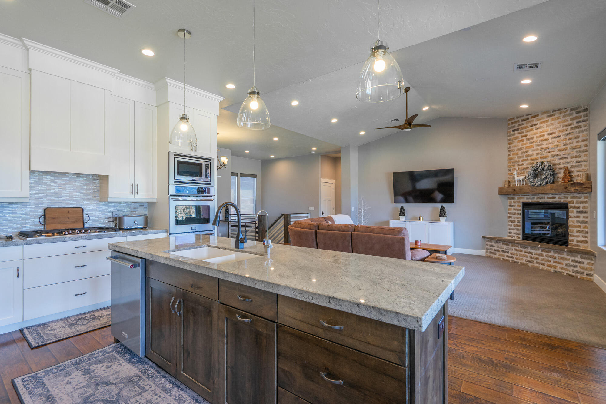 2396 S Badger Way