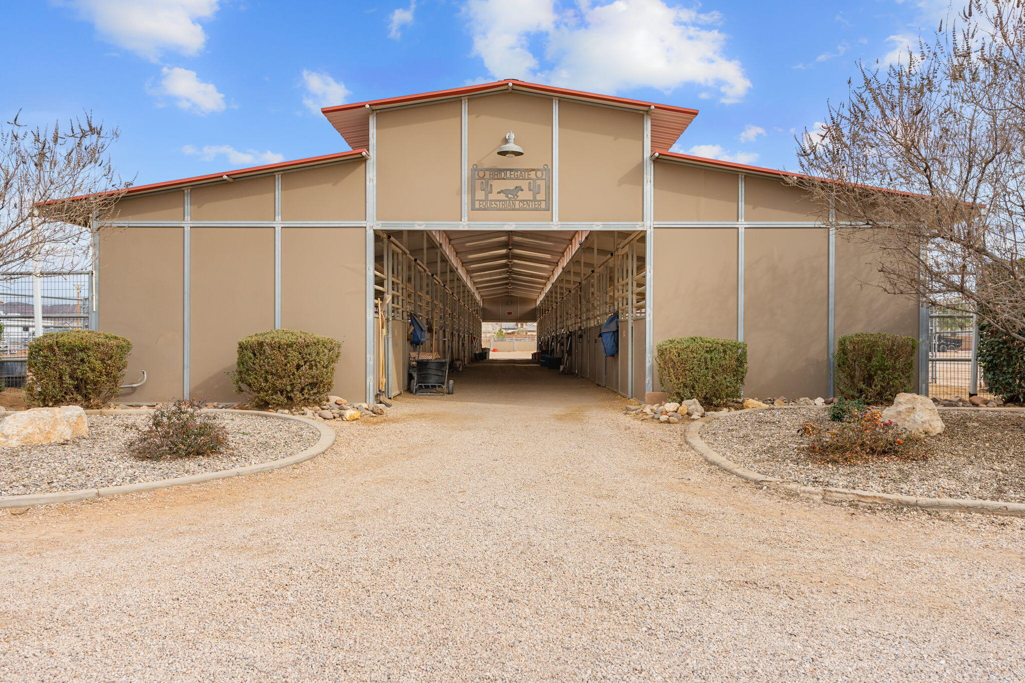 2564 S 3030 E