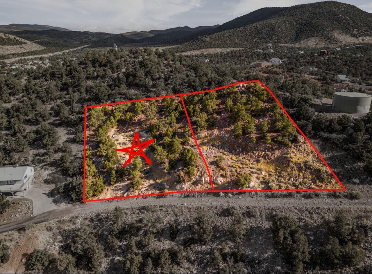 223 E Red Hill RD