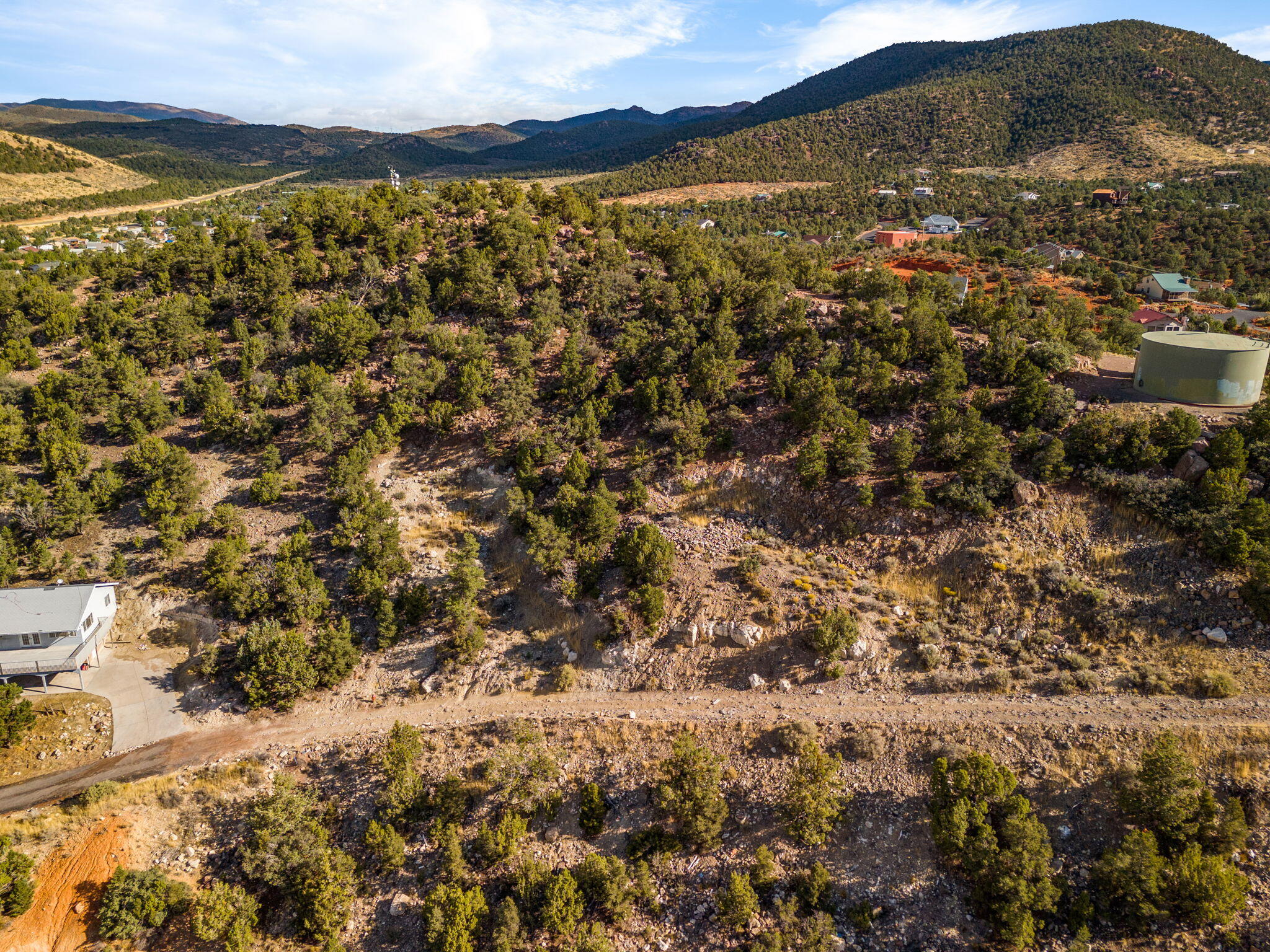 223 E Red Hill RD