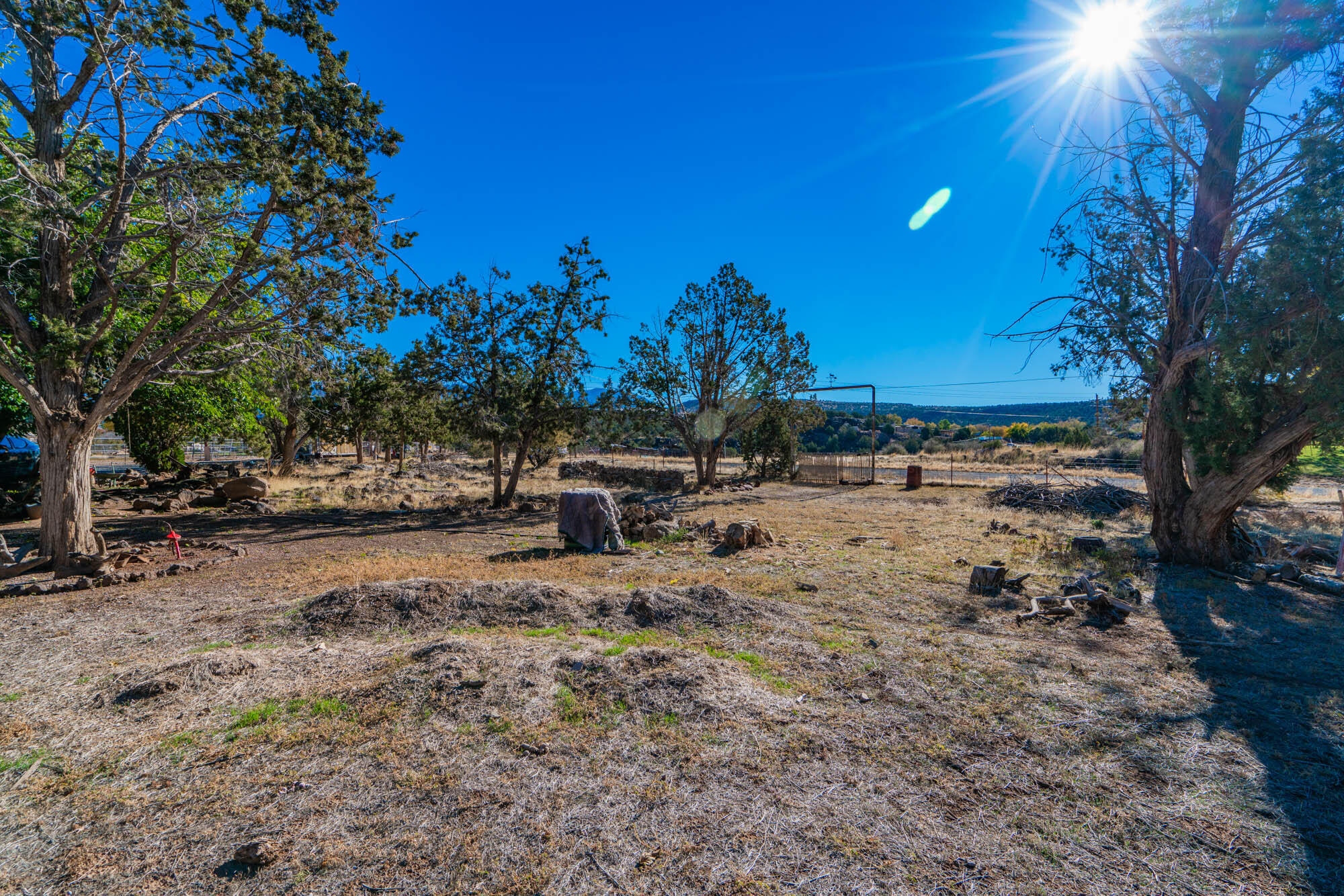 104 S Spanish Trail DR