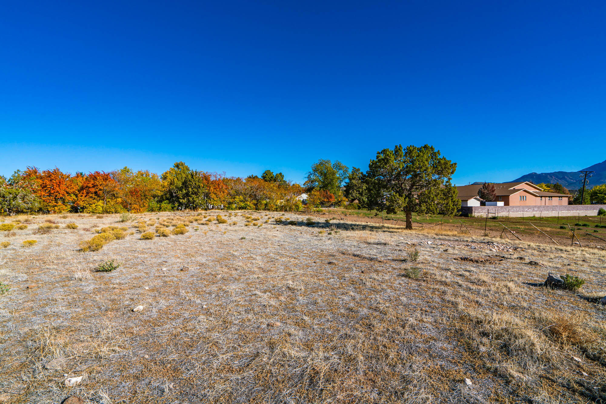 104 S Spanish Trail DR