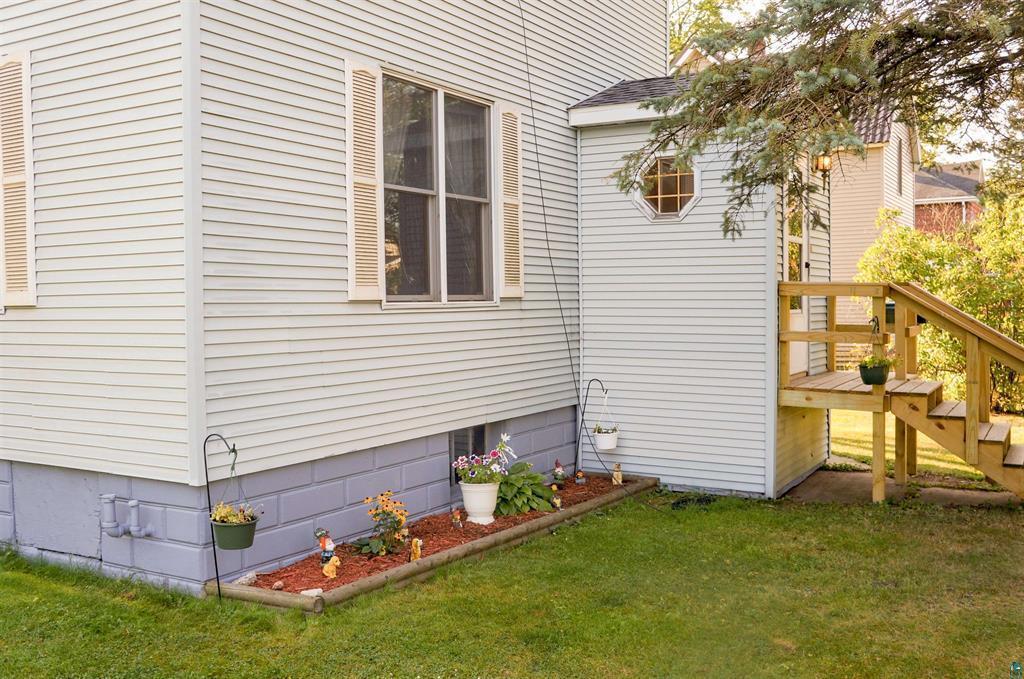 104 Roosevelt Avenue