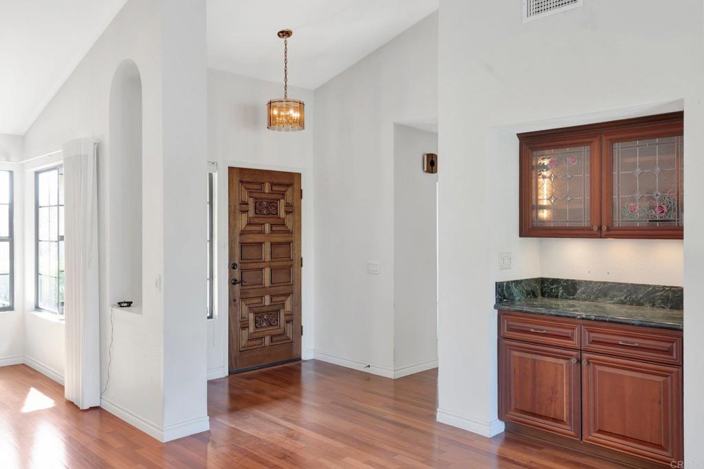 1306 La Salle Court