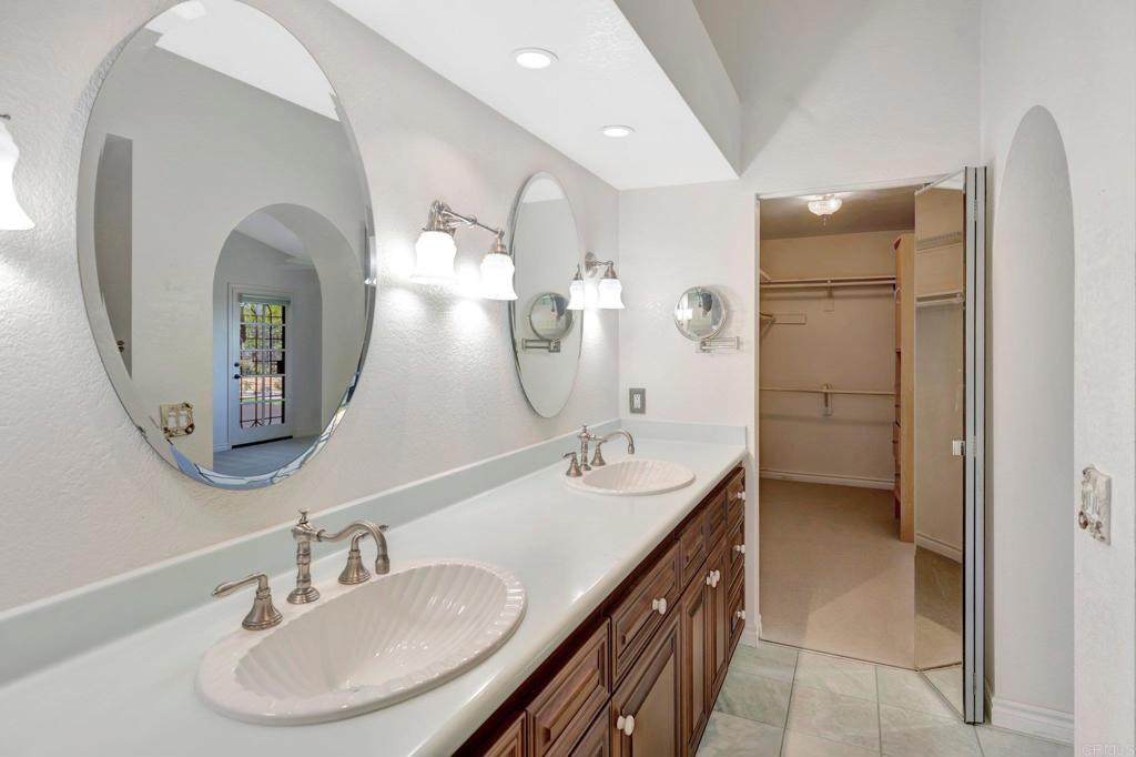 1306 La Salle Court