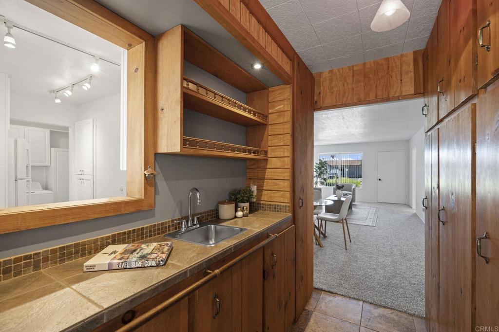 4712 Rim Rock Road