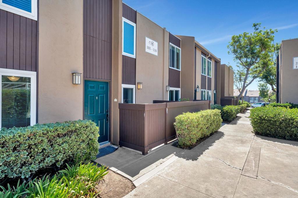 3454 Castle Glen Drive