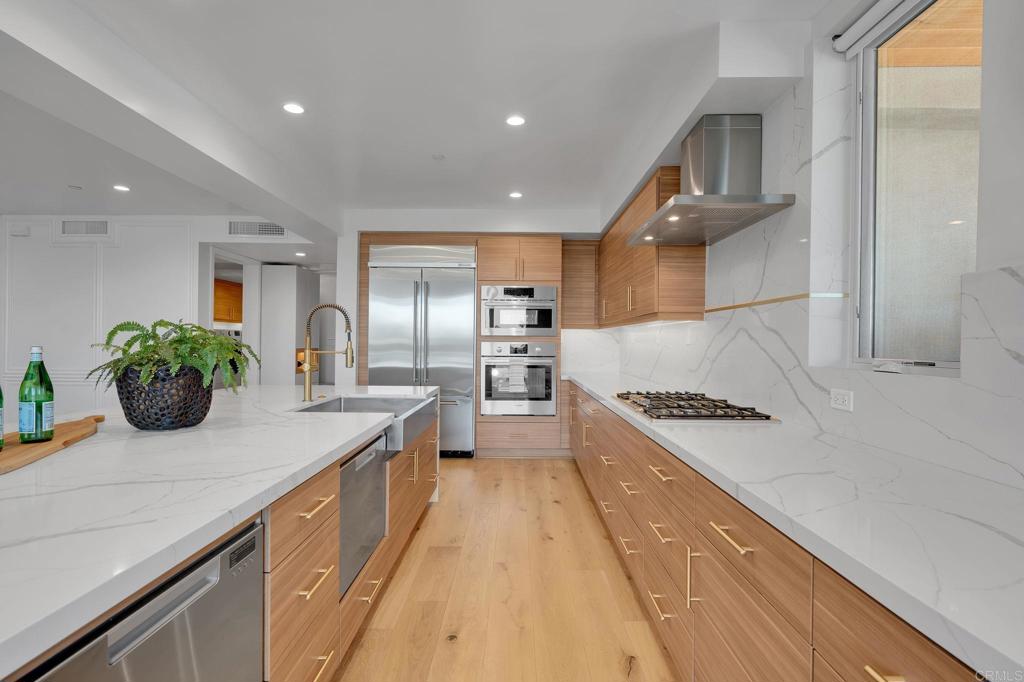 3097 Madison Street 301
