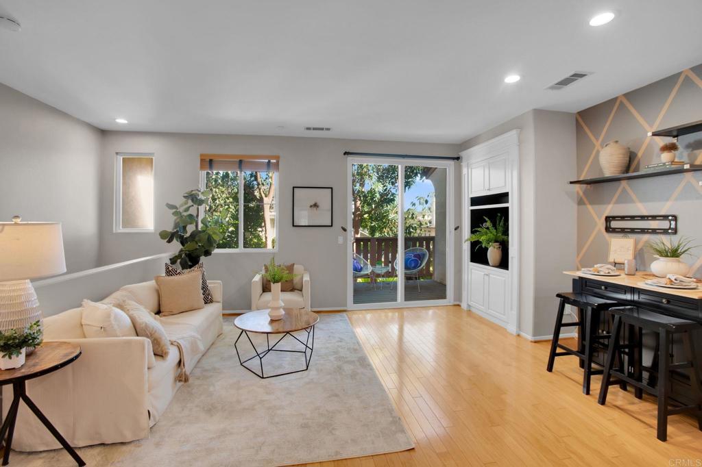 6068 Paseo Salinero