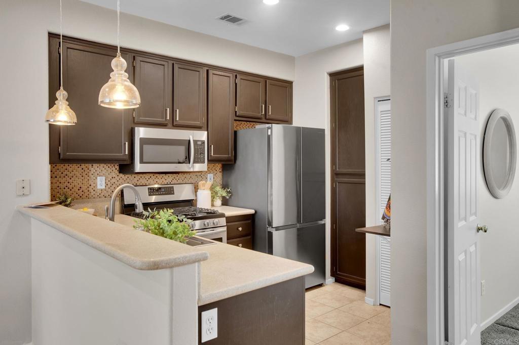6068 Paseo Salinero